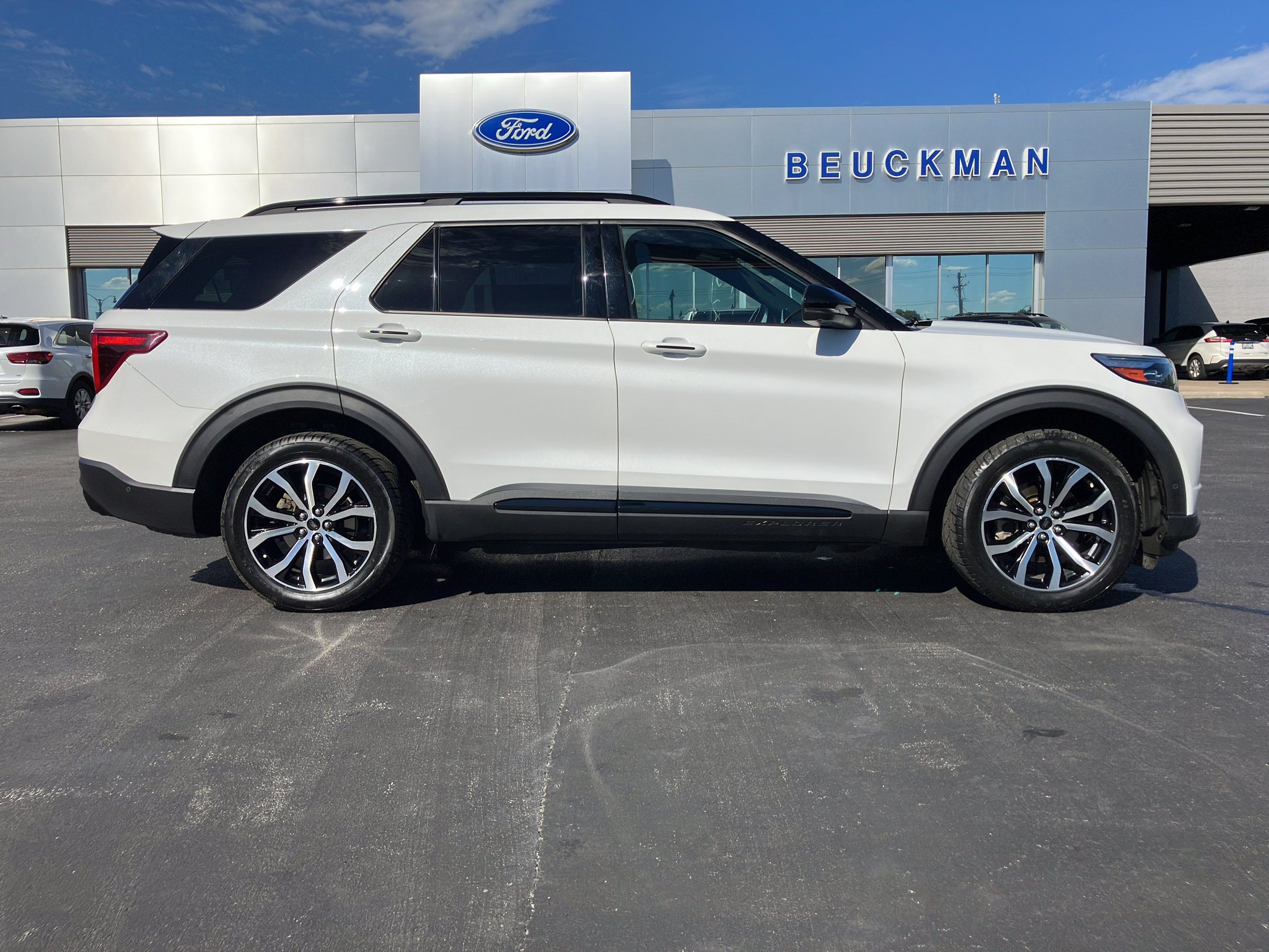 Used 2020 Ford Explorer ST w/ Premium Technology Package AWD/4WD image 7