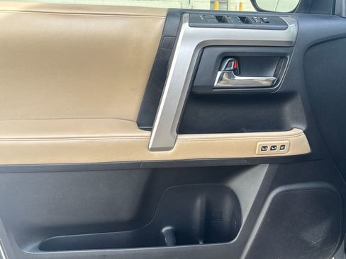 Used 2014 Toyota 4Runner Limited image 6