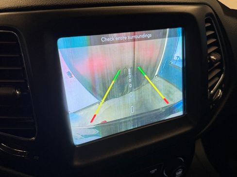 Used 2018 Jeep Compass Trailhawk w/ Leather Interior Group image 13