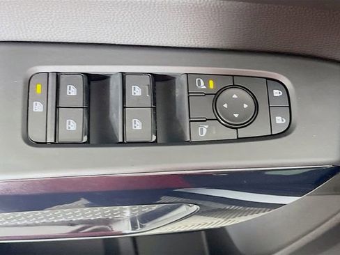 New 2026 Nissan Pathfinder SV image 17