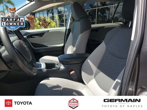 Used 2025 Toyota RAV4 XLE w/ Convenience Package FWD image 19