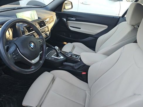 Used 2020 BMW 230i Convertible w/ Premium Package image 6