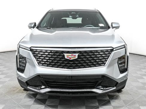 New 2024 Cadillac XT4 Premium Luxury image 2