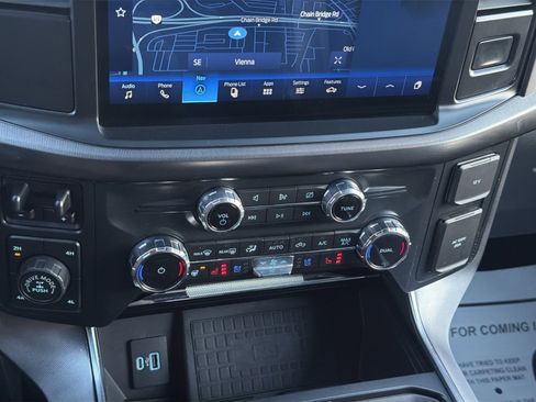 Used 2022 Ford F150 Platinum image 21