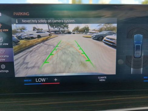 Certified 2023 BMW X7 xDrive40i w/ Executive Package image 26