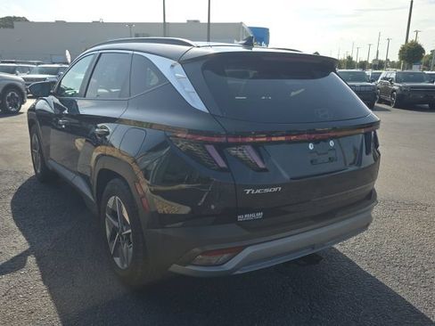 Certified 2025 Hyundai Tucson SEL FWD image 3