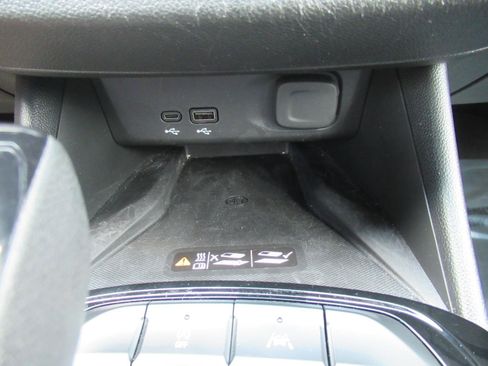 Certified 2024 Buick Envista Avenir FWD image 28