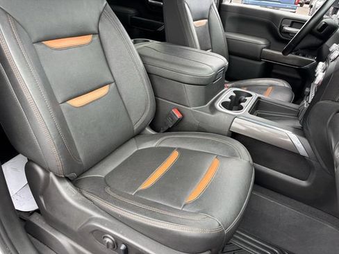 Used 2023 GMC Sierra 2500 AT4 w/ AT4 Preferred Package AWD/4WD image 10