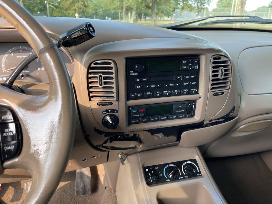 Used 2001 Ford Expedition Eddie Bauer AWD/4WD image 17