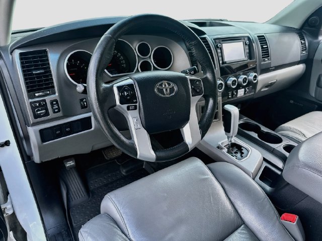 Used 2017 Toyota Sequoia Limited AWD/4WD image 9