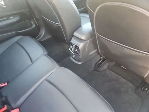 Used 2016 MINI Cooper Clubman image 13