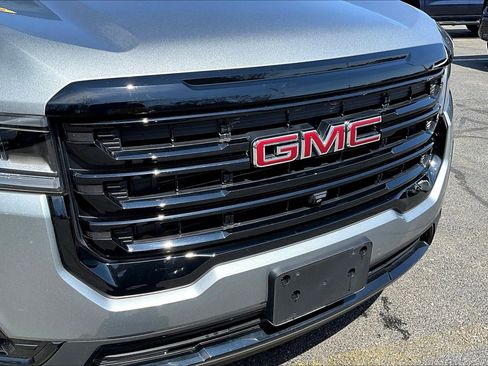 Used 2023 GMC Acadia SLT w/ Elevation Edition AWD/4WD image 24