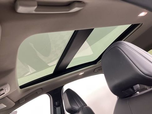 Used 2023 Nissan Ariya FWD image 36