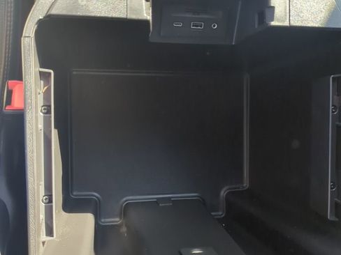 Used 2021 GMC Sierra 1500 AT4 w/ AT4 Value Package image 37