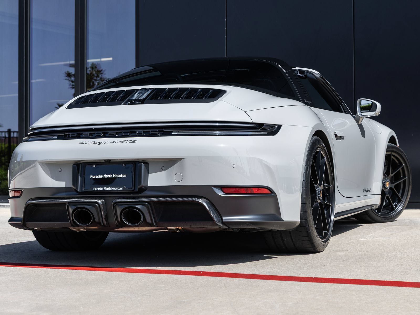 Certified 2025 Porsche 911 Targa 4 GTS AWD/4WD image 11