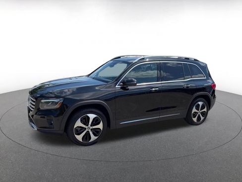 Used 2025 Mercedes-Benz GLB 250 image 7