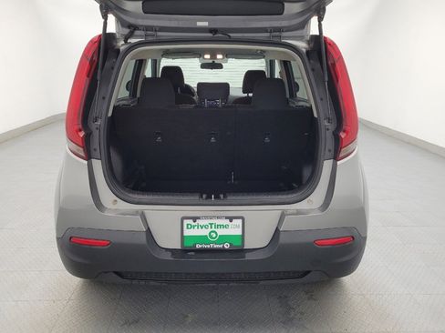 Used 2022 Kia Soul LX image 29