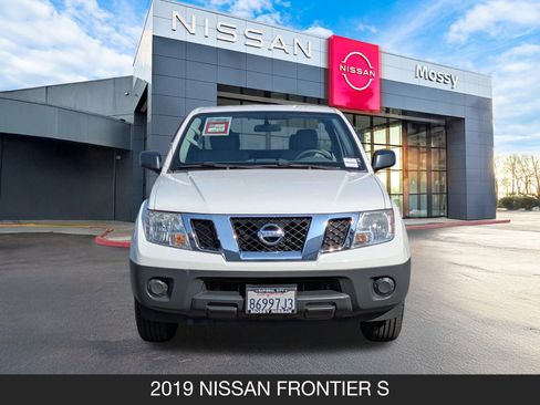 Certified 2019 Nissan Frontier S image 4