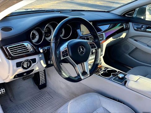 Used 2014 Mercedes-Benz CLS 550 4MATIC image 17