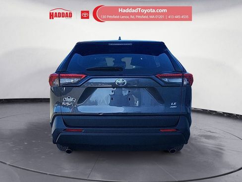 Used 2023 Toyota RAV4 LE AWD/4WD image 4