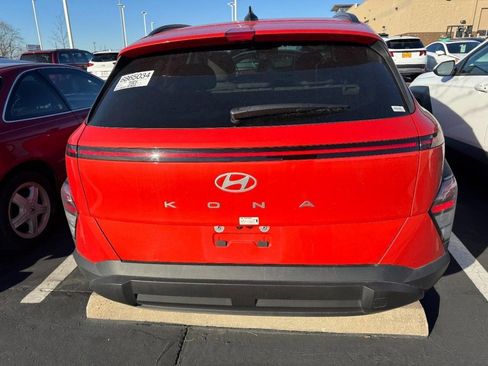 Certified 2025 Hyundai Kona SEL image 3