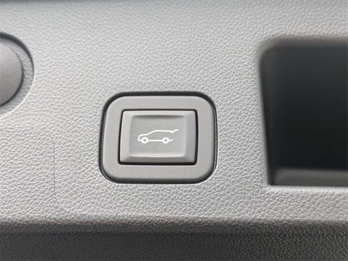 Used 2026 GMC Terrain Denali image 14