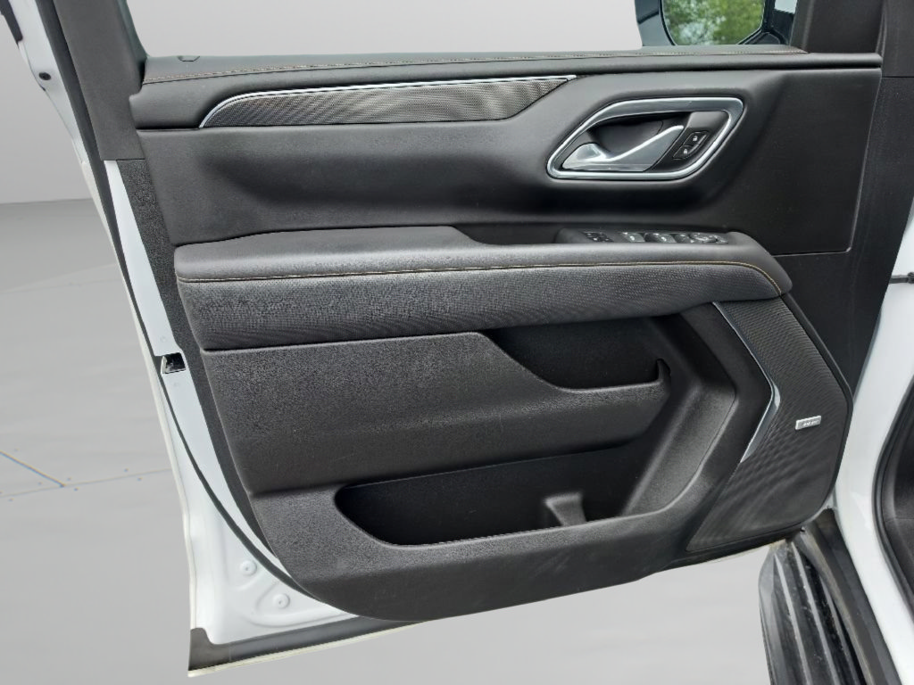 Used 2023 GMC Yukon AT4 AWD/4WD image 18