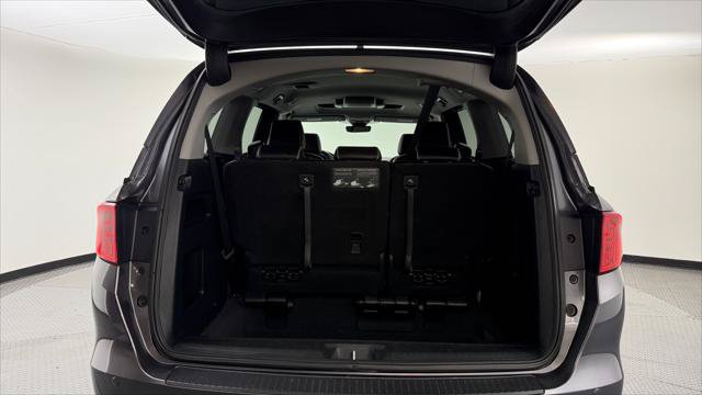 Used 2022 Honda Odyssey Elite image 17