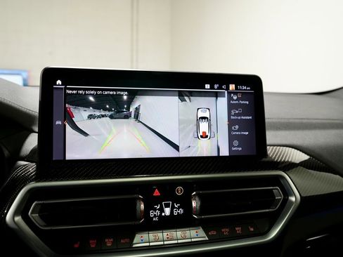 Used 2024 BMW X4 M40i w/ Premium Package image 5