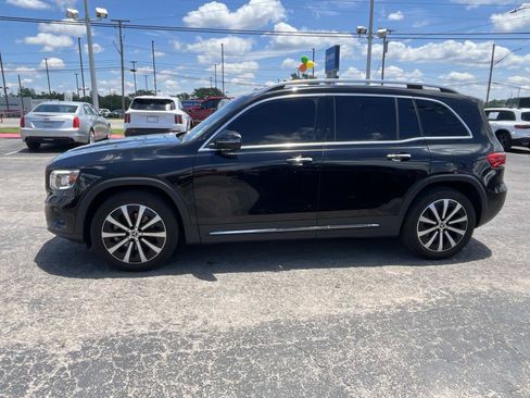 Used 2023 Mercedes-Benz GLB 250 4MATIC image 4