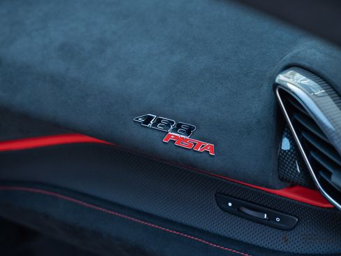 Certified 2020 Ferrari 488 Pista Coupe image 18