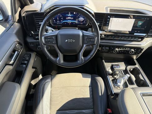 Used 2022 Chevrolet Silverado 1500 ZR2 w/ Technology Package AWD/4WD image 29