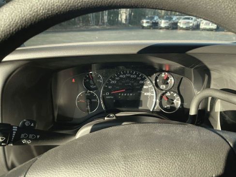 New 2025 GMC Savana 3500 w/ Power Convenience Package RWD image 14