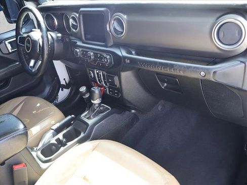 Used 2018 Jeep Wrangler Unlimited Rubicon AWD/4WD image 23