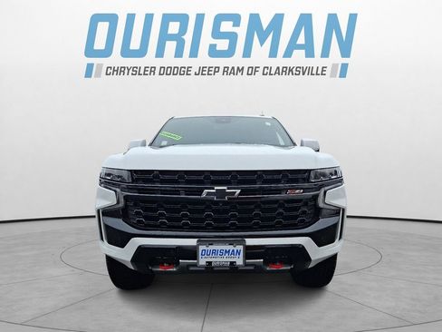 Used 2024 Chevrolet Tahoe Z71 w/ Luxury Package image 2