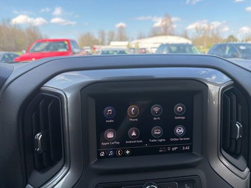 Used 2025 Chevrolet Silverado 1500 Custom AWD/4WD image 21