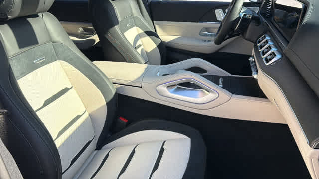 New 2026 Mercedes-Benz GLE 53 AMG 4MATIC image 36