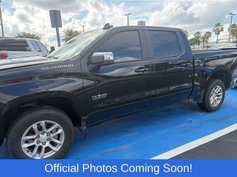 Used 2022 Chevrolet Silverado 1500 LT RWD image 4