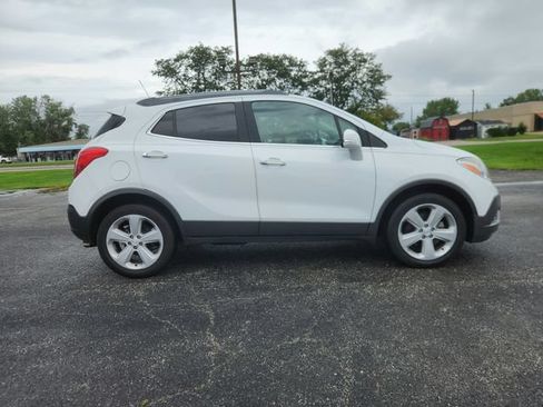 Used 2016 Buick Encore FWD image 2