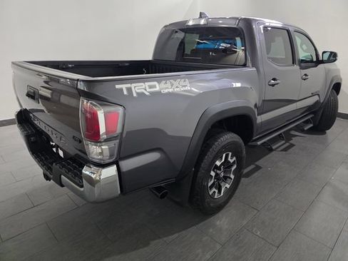 Used 2021 Toyota Tacoma TRD Off-Road AWD/4WD image 5