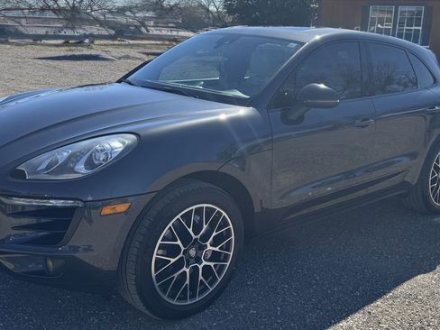 Used 2017 Porsche Macan S image 3