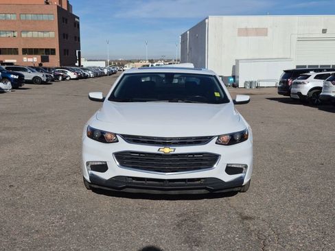 Used 2018 Chevrolet Malibu LT image 3