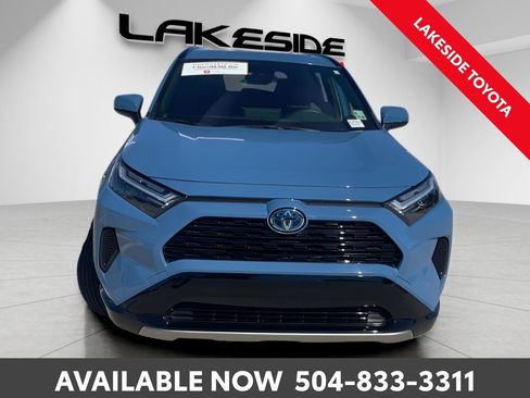 Used 2024 Toyota RAV4 SE image 10