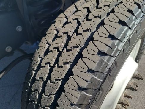 Certified 2019 Ford E-350 and Econoline 350 Super Duty RWD image 20