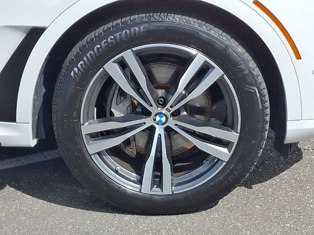 Used 2026 BMW X7 xDrive40i w/ M Sport Package AWD/4WD image 28