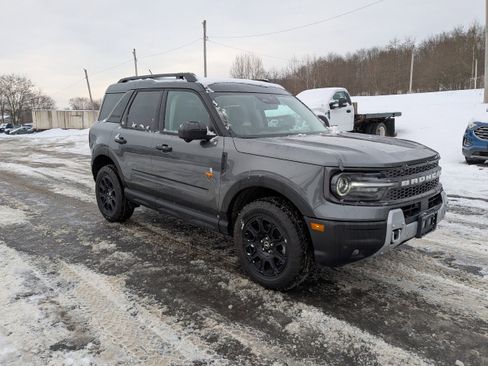 Used 2025 Ford Bronco Sport Badlands image 7
