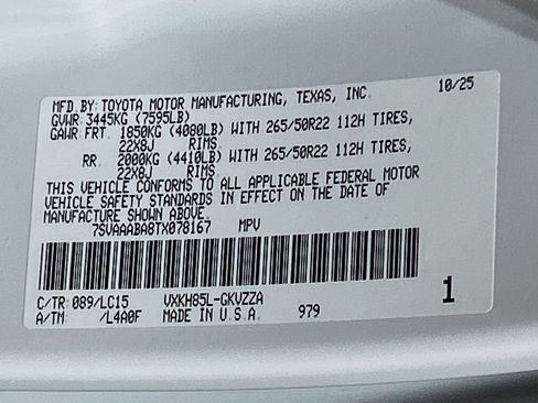 Used 2026 Toyota Sequoia Capstone AWD/4WD image 31