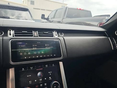 Used 2019 Land Rover Range Rover Supercharged AWD/4WD image 8