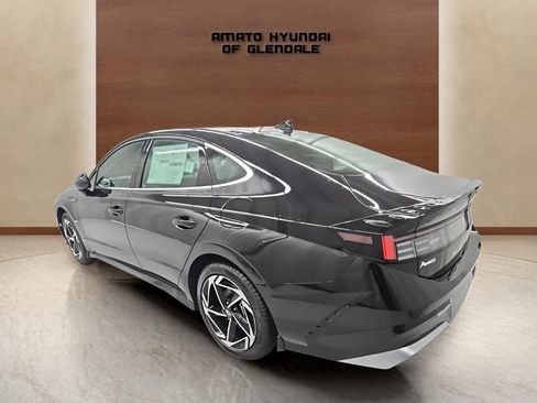 New 2026 Hyundai Sonata SEL FWD image 4