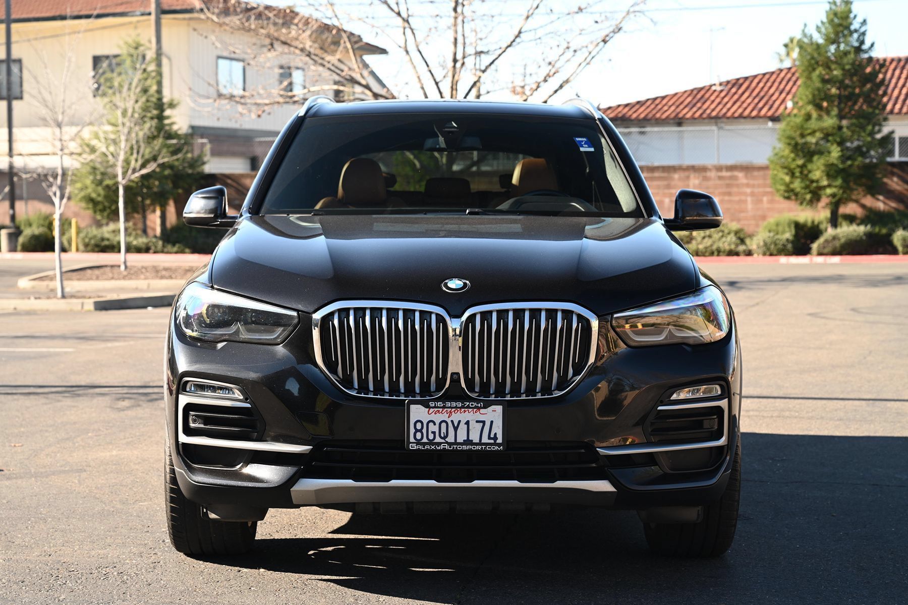 Used 2019 BMW X5 xDrive40i w/ Convenience Package AWD/4WD image 2
